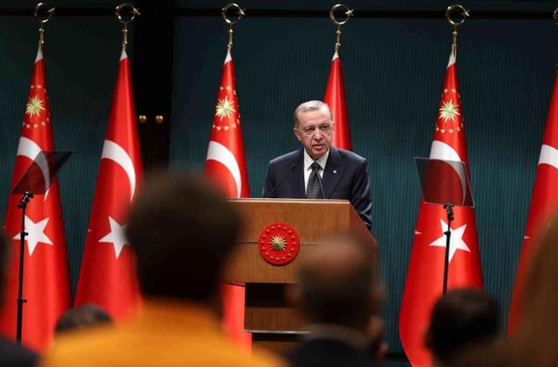 Cumhurbaşkanı Erdoğan: "Açıkça söylüyorum herkes hesabını 2023'te yüzde 20'ler seviyesinde enflasyona göre yapsın"