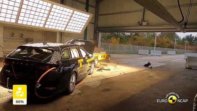 La berline de taille intermédiaire Skoda Octavia obtient cinq étoiles aux crash-tests Euro NCAP 2022