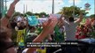 Torcedores acompanham o jogo entre Brasil e México em bares