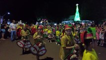 Papai Noel é recepcionado com show pirotécnico e desfile natalino em Ivaiporã