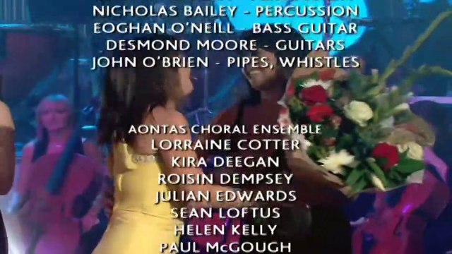 Celtic Woman — Let It Snow! – Chloë, Órla, Lisa, Máiréad, Méav - (Live)