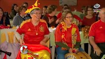 Torcida espanhola comemora classificação da Espanha