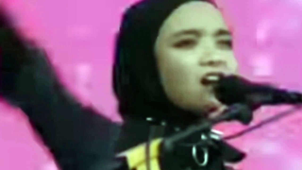 HIJAB METAL VOB "intro & NOT PUBLIC PROPERTY " live in THE CLOUDS JAKARTA