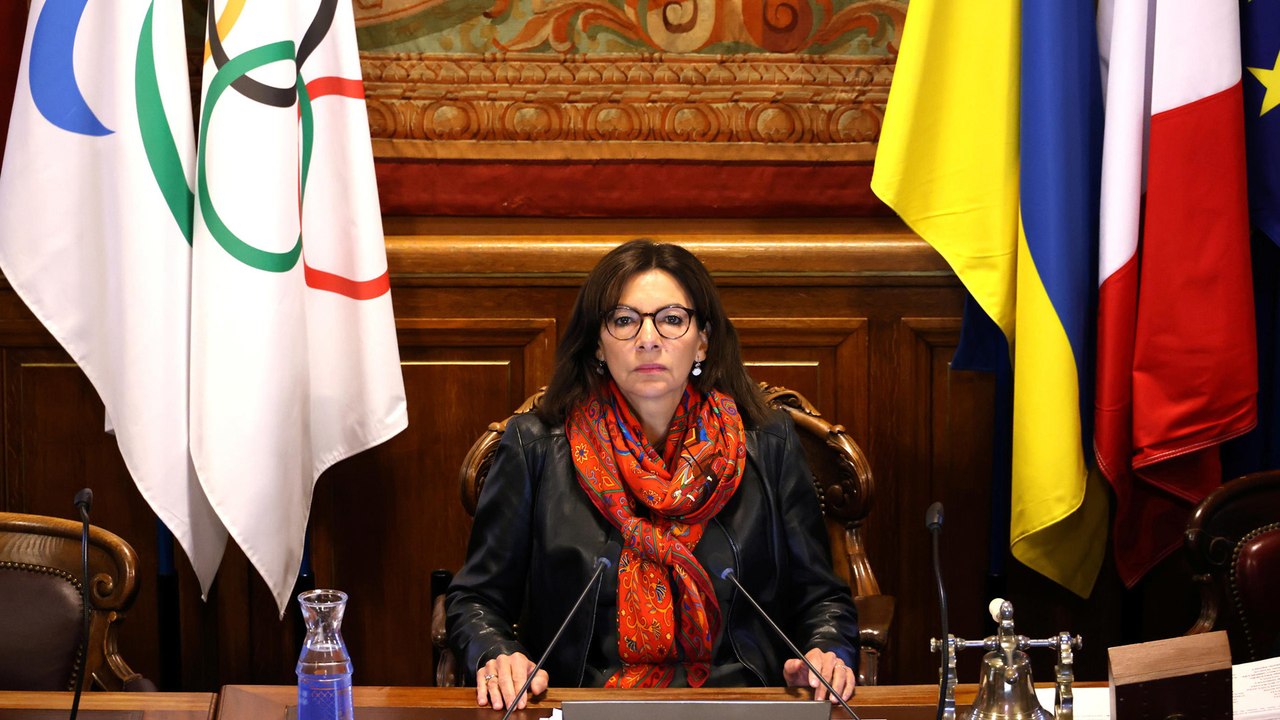 EN DIRECT | Conseil de Paris : Solidarité, environnement, transports... Suivez les débats sur le budget