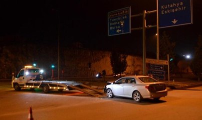 Tavşanlı'da trafik kazası: 3 yaralı