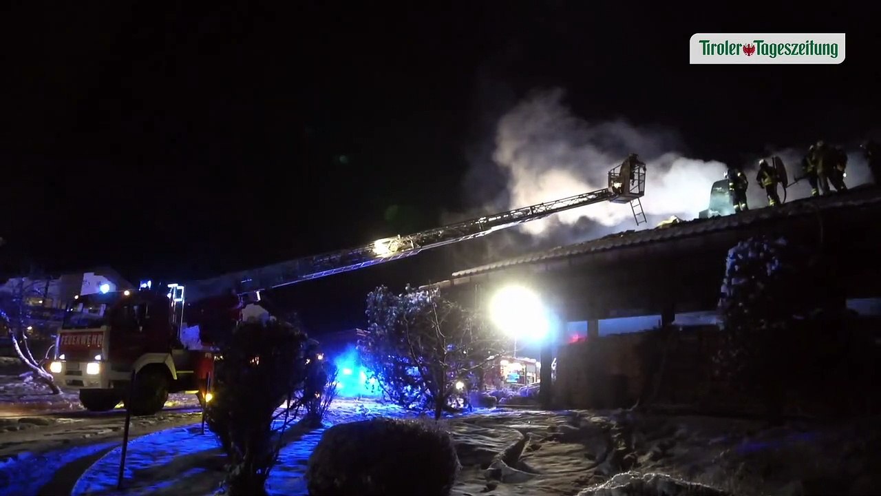 Dachstuhl eines Hauses in Elbigenalp brannte: Bewohner unverletzt