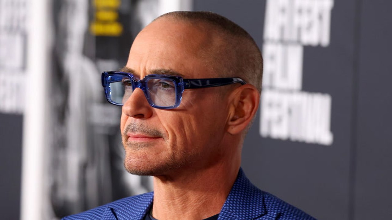 Robert Downey Jr. Glatze: DARUM rasierte er seine Haare ab