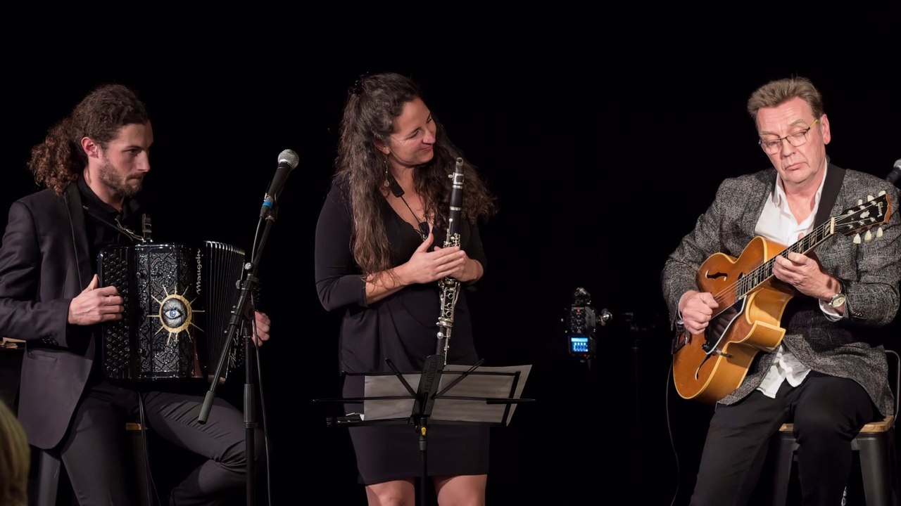 Chrisaãlie Trio