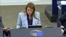البرلمان الأوروبي يقيل نائبة لرئيسته على خلفية فضيحة الفساد المرتبطة بقطر