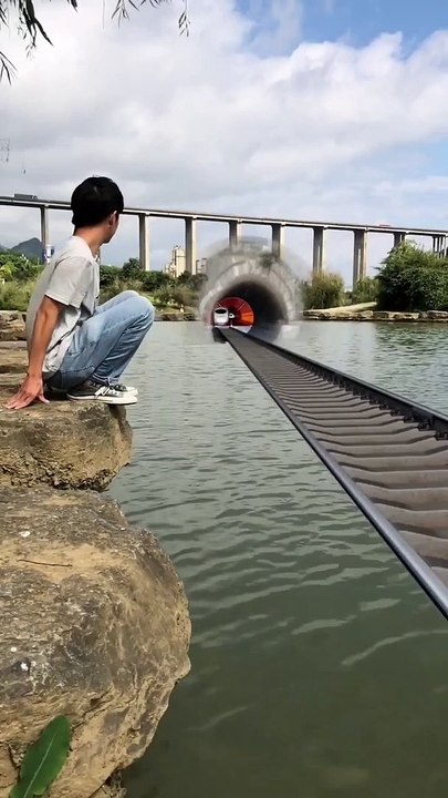 Train middle in the River 3D Special Effects _ 3D Animation #shorts #vfxhd