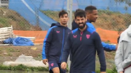 Isco abandona el entrenamiento del Sevilla a los pocos minutos