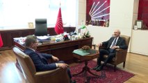 Davutoğlu, Kılıçdaroğlu'nu CHP Genel Merkezi'nde ziyaret etti