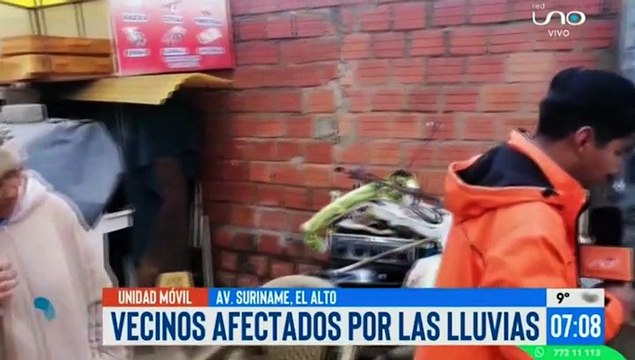 Varias casas resultan afectadas por las intensas lluvias en El Alto