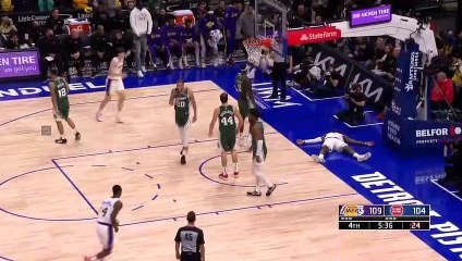 LeBron James bertindak mati setelah terlempar ke tanah dan-1 vs Pistons