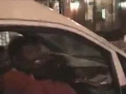 Macro-Trottoir (e) / le pavé en mousse