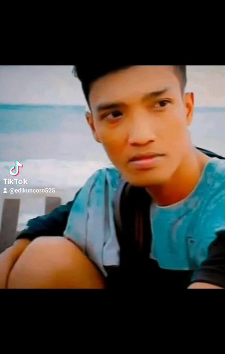 Gaya model dikit