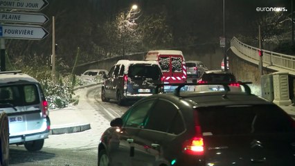Europa: traffico in tilt, voli e treni cancellati per neve