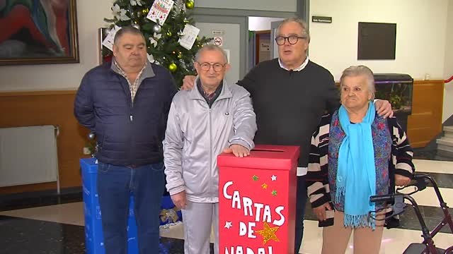1.500 cartas para la residencia de Pontevedra que pedía no olvidarse de sus mayores