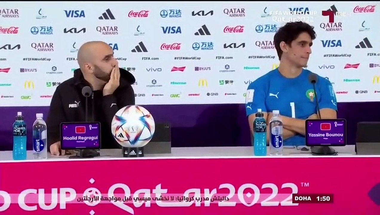 بونو للصحفيين الأجانب --أنا عربي.. وليست مشكلتي أنكم لم تحضروا مترجمين لكم