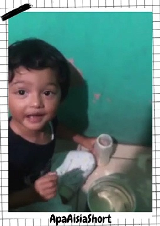 This little boy admits his mistake