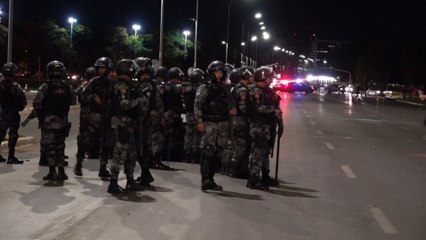 Download Video: Bolsonaristas causan disturbios e incendian vehículos en Brasilia