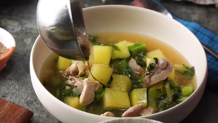 How to Make Tinola (Filipino Ginger-Garlic Chicken Soup)