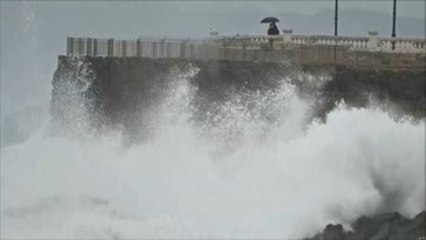 Media España continúa en alerta por viento, fuerte oleaje o por lluvias