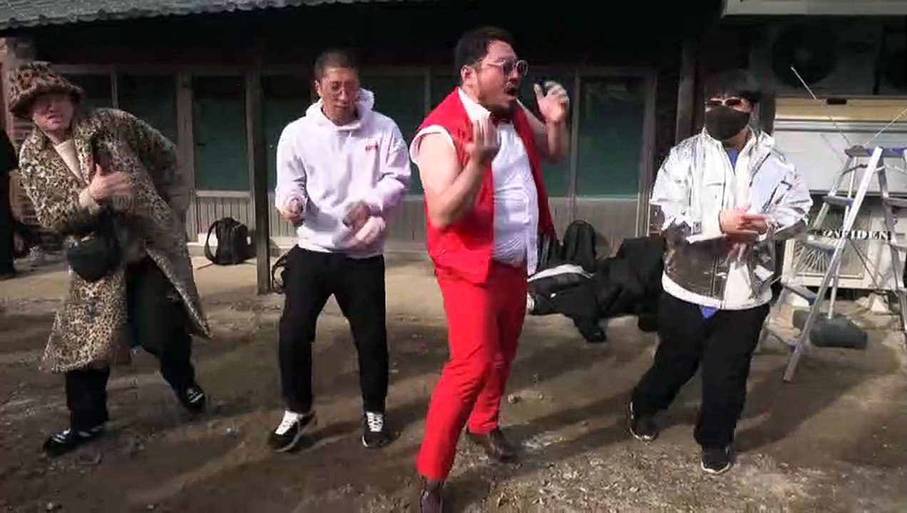 Riesenauflauf vor Beginn von Wehrdienst für K-Pop-Star Jin