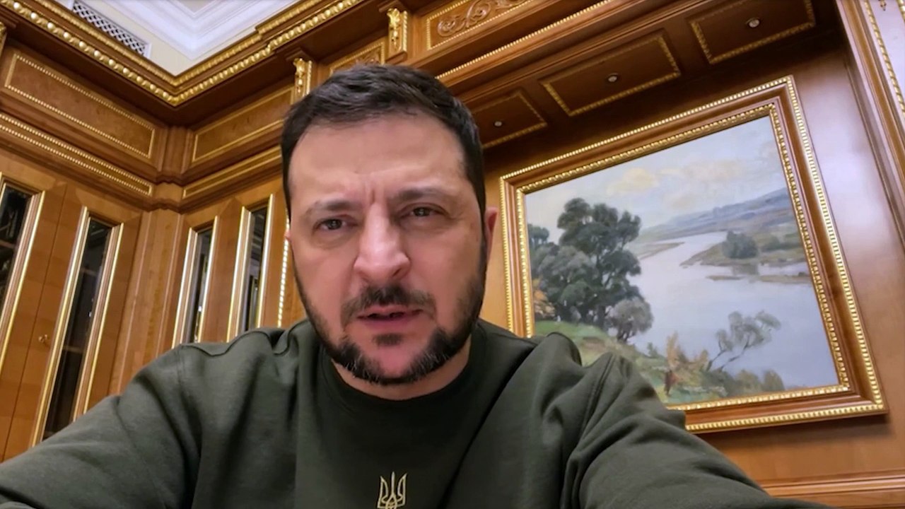 Zelenski agradece a Biden la "ayuda sin precedentes" a Ucrania