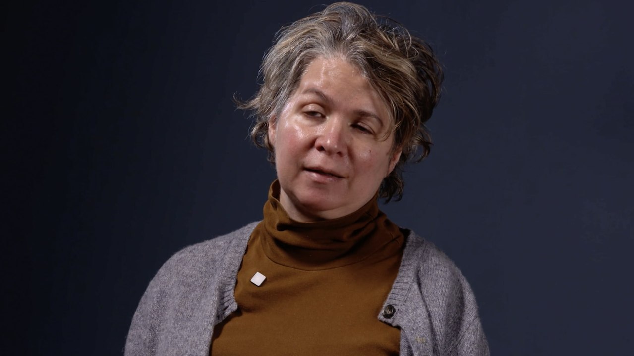 Caroline Lhomme, victime d’une rupture d’anévrisme :  "Une espèce de boucher-charcutier a pris le bistouri, il a failli me tuer"