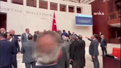 İyi Partili Örs'e, TBMM Genel Kurulu'nda Yumruk Atan AKP'li Işık: "Rahatsızlık Verici Gündemden Dolayı Üzgünüm. İstirahat Sürem Bittikten Sonra Sayın...