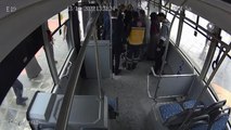 Elazığ'da otobüs şoförü, bayılan yolcuyu hastaneye yetiştirdi 