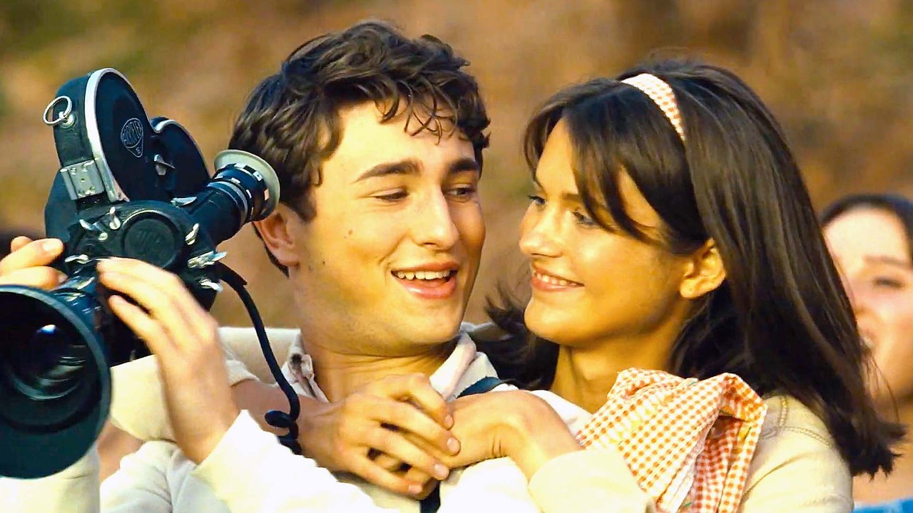 Official Golden Slumbers Trailer for Steven Spielberg's The Fabelmans