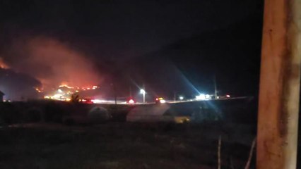 강원도 삼척 근덕면 산불...주민 대피령 / YTN