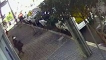 Câmera flagra furto de bolsa dentro de carro em Cascavel