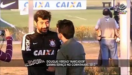 Agora “marcador”, Douglas é a bola da vez no Corinthians