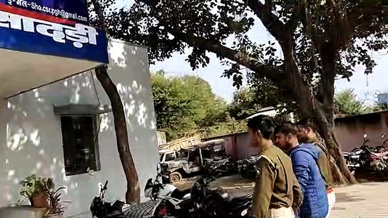 एटीएस के इनामी आरोपी को लोडेड पिस्टल औरदो जिंदा कारतूस के साथ पकड़ा