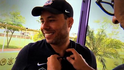 Mantuam não é lateral, avisa técnico do Corinthians