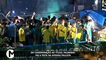 Em comemoração ao título, Palmeiras faz festa na Avenida Paulista