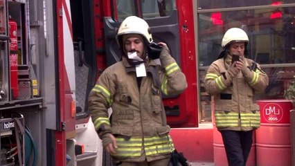 Küçükçekmece'de yangına müdahale eden itfaiye eri yaralandı