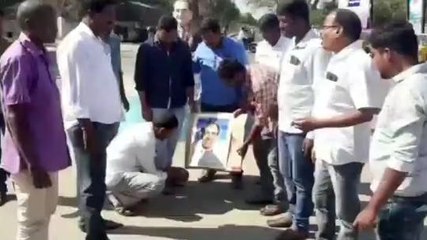 మెదక్: జిల్లాలో భగ్గుమన్న కాంగ్రెస్ శ్రేణులు