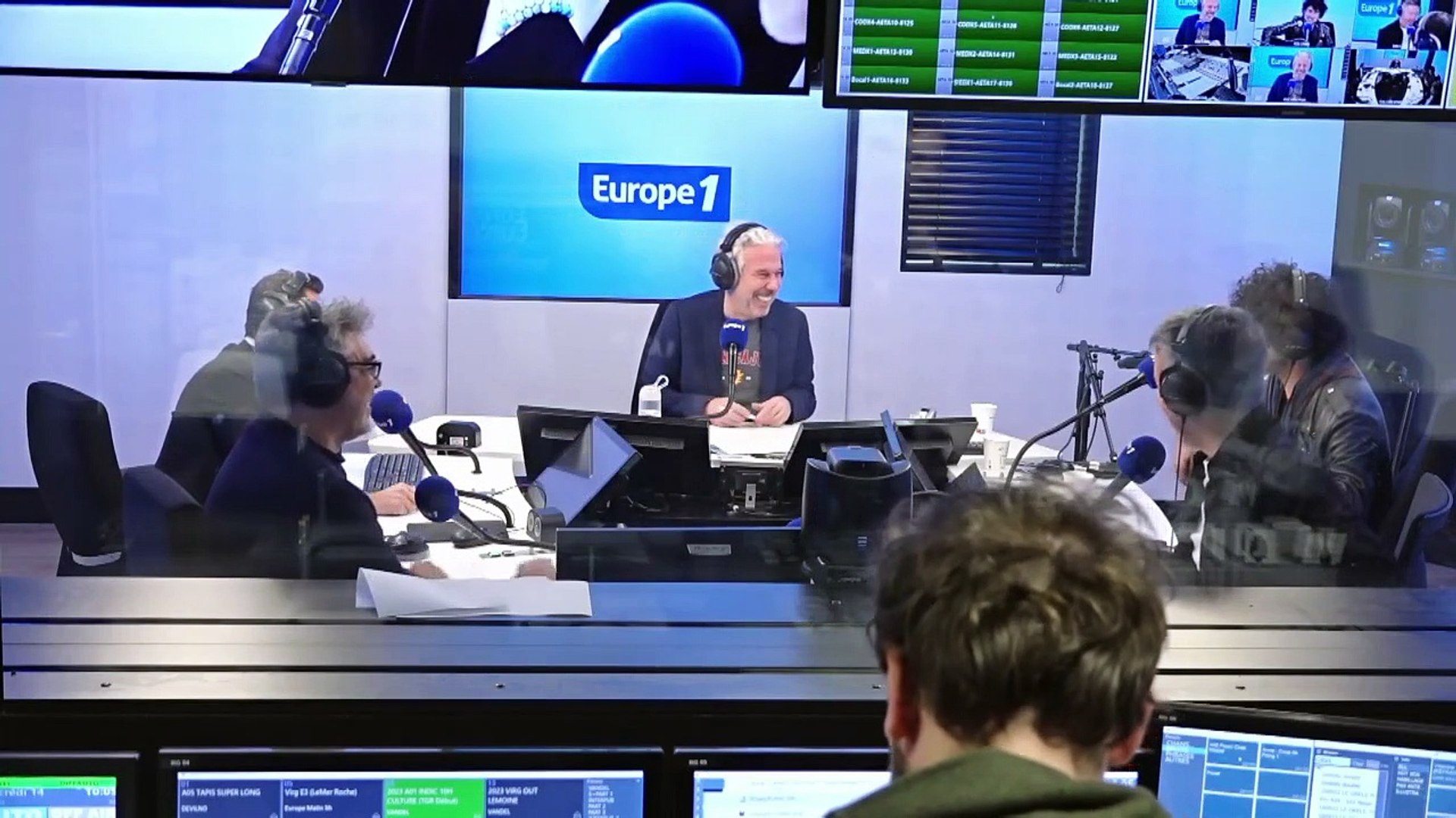 Vigilance orange : quand Jacquie et Michel soccupent de la neige - Vidéo  Dailymotion