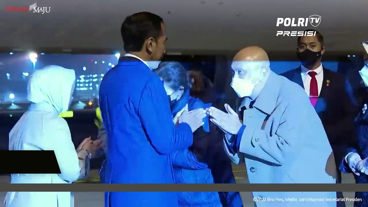 Presiden RI Joko Widodo Dan Ibu Iriana Jokowi Tiba Di Brussels