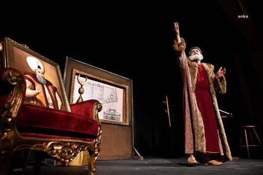 Mersin Büyükşehir Şehir Tiyatrosu 'Ben Mimar Sinan Oyunu'nu Basın Mensupları İçin Sahneledi