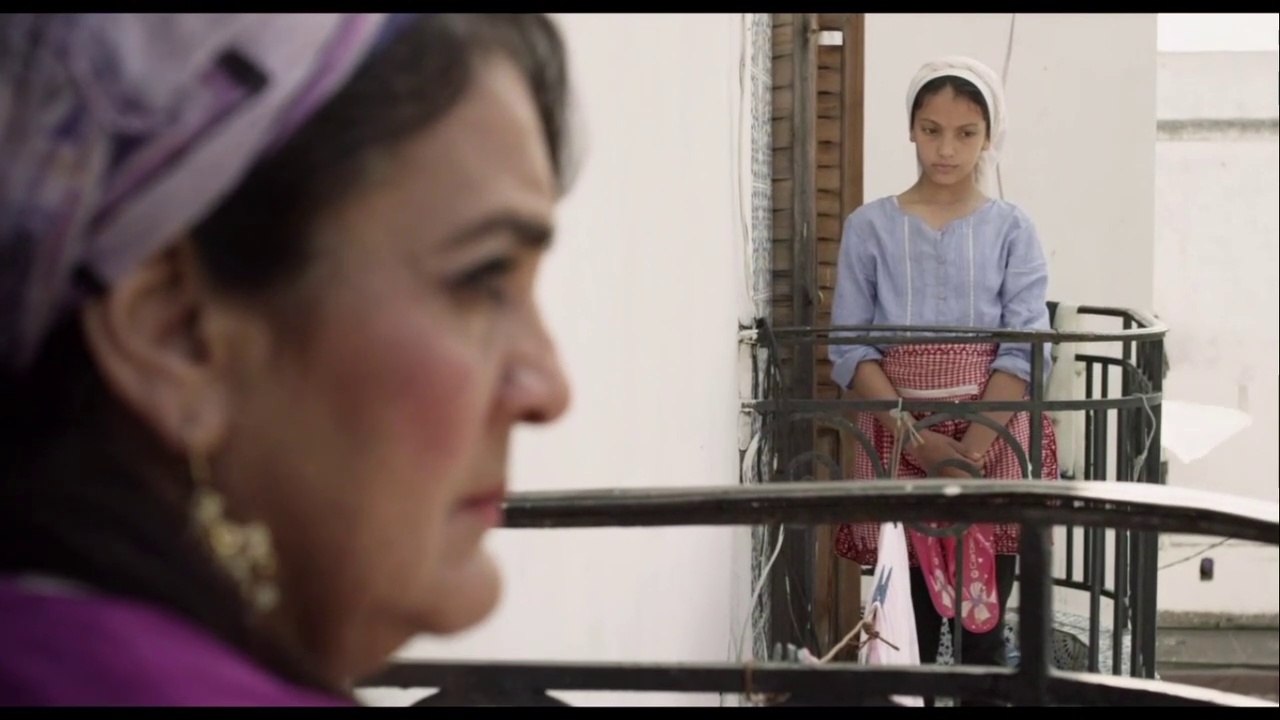 COURT MÉTRAGE MAROCAIN - AYA VA À LA PLAGE | فيلم مغربي  - آية و البحر