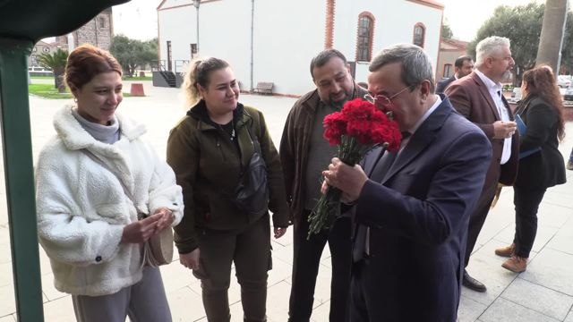 Konak Roman Çalıştayı Başladı. Abdül Batur: Roman Kardeşlerimizle Birlikte Yol Yürümeye Devam Edeceğiz