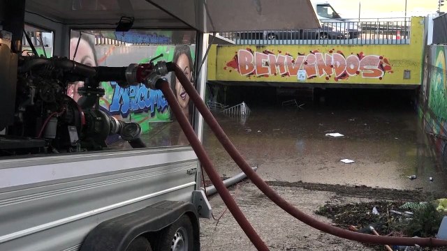 Snow, flooding, blizzards and tornados: Europe and US deal with extreme weather