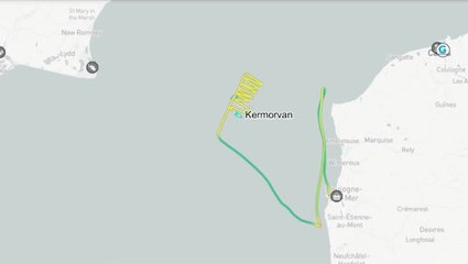 Tracker shows English and French vessels in Channel during migrant rescue operation