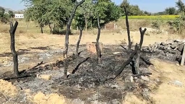 कच्चे मकान में लगी आग, घरेलू सामान व जरूरी कागजात जले