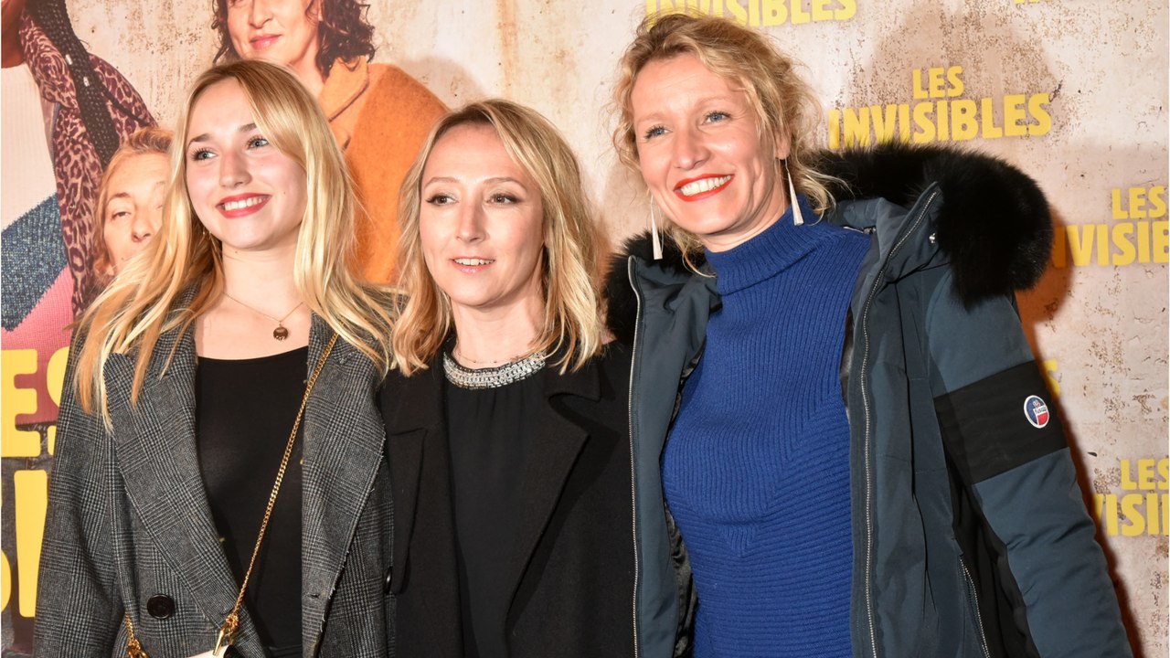 GALA VIDÉO - Alexandra Lamy, Audrey Lamy et Chloé Jouannet, trois générations si complices
